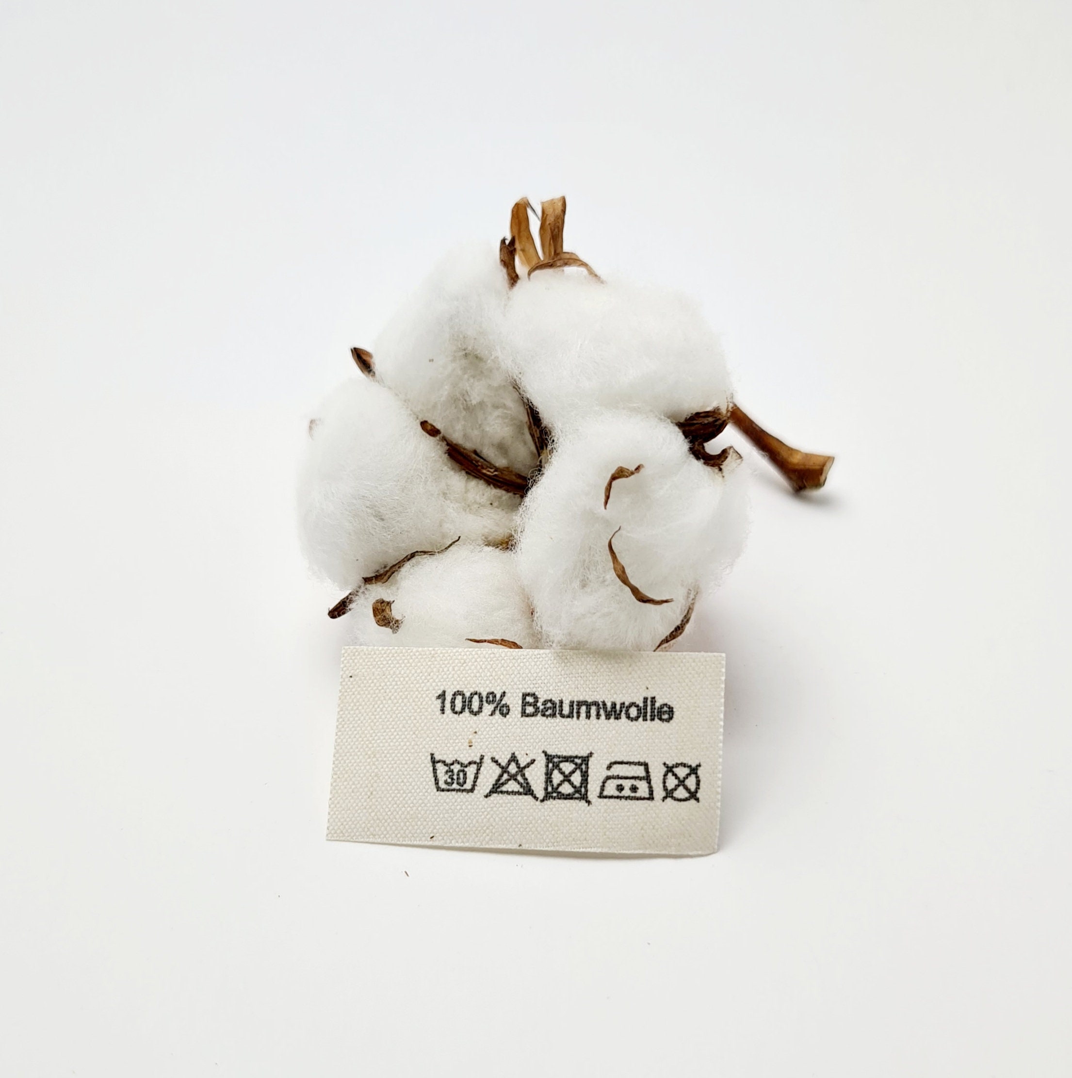 50 St. Textiletiketten aus Naturbaumwollband mit der Aufschrift 100% Baumwolle