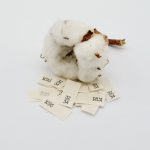 25 St. Textiletiketten  Größe 32/34 auf Naturbaumwollband