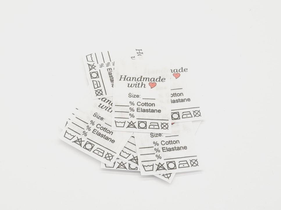 25 St. Textiletiketten Universal "Handmade with love (Heart symbol)" in englischer Sprache